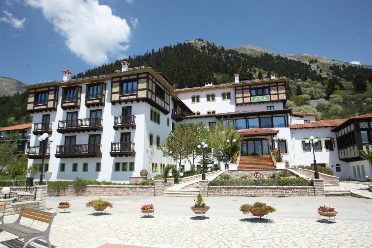 Hotel Spa Montana Karpenísion Exterior foto